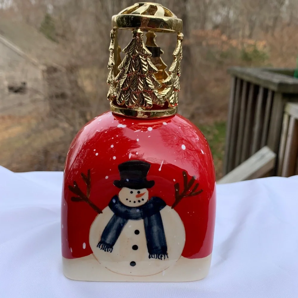La-Tee-Da snowman fragrance diffuser